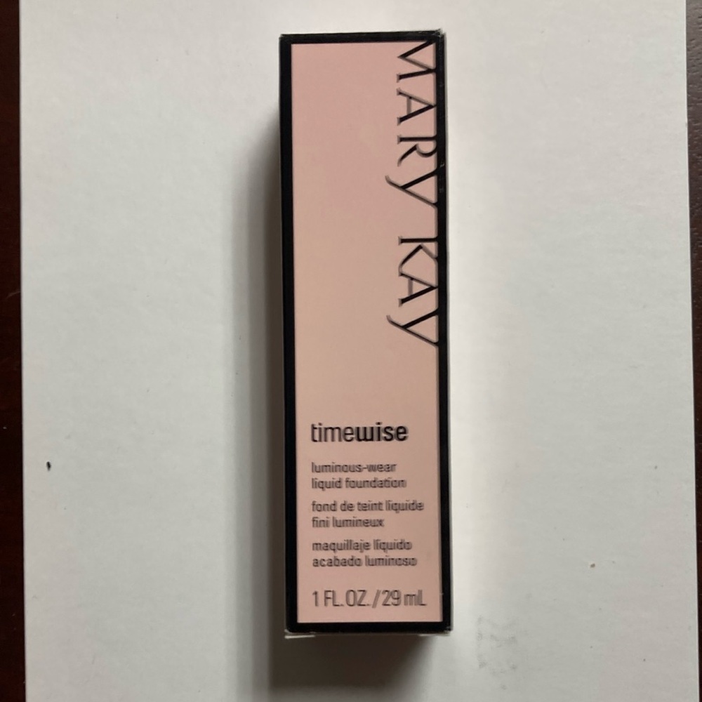 Mary Kay Timewise Luminous-Wear Liquid Foundation - Beige 1